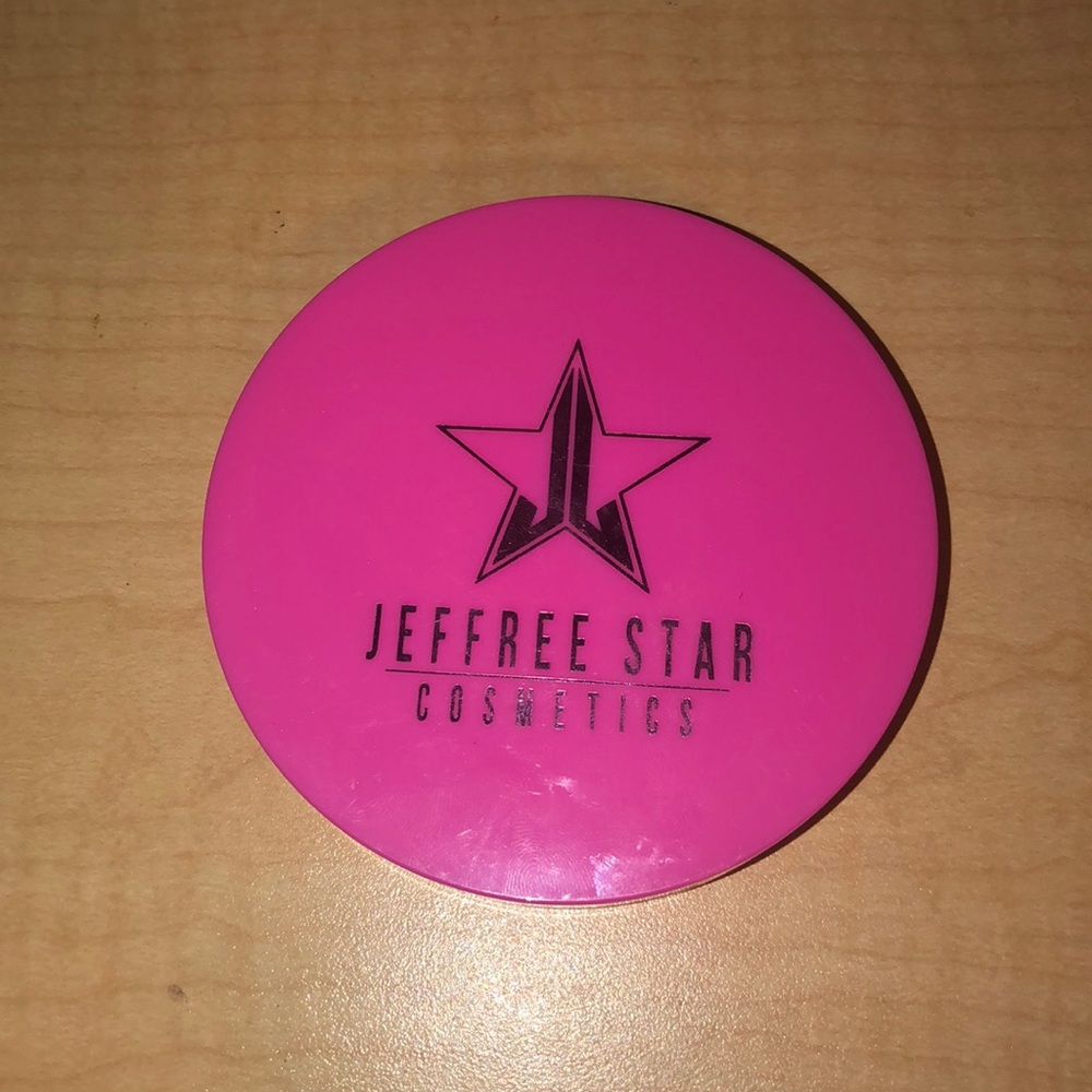 Jeffree Star Skin Frost Peach Goddess